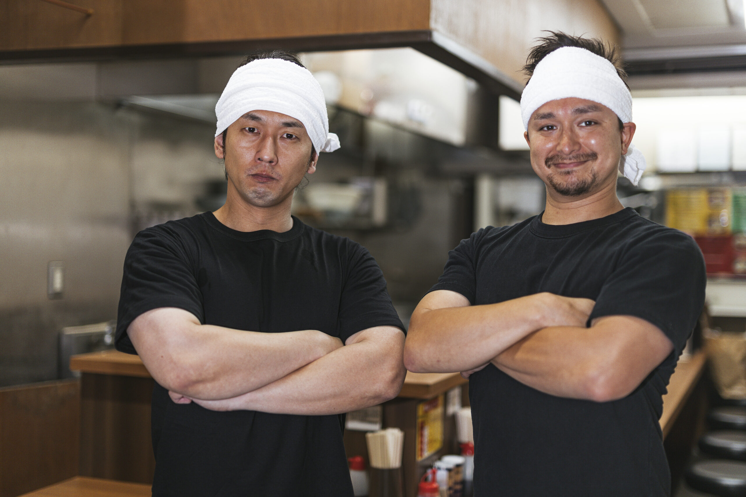 ラーメンプロでは、業務用ラーメンスープの仕入れ、麺の仕入れ、チャーシューの仕入れなど、全国各地のラーメン店へのラーメン食材卸を行っております。また、ラーメン屋の独立開業支援、ラーメン屋開業ノウハウ、のれん分け-多店舗展開、ラーメン屋フランチャイズ展開のお手伝いをしております。らーめんの事ならラーメンプロにお任せ下さい！ラーメンスクールラーメンプロ- らーめん仕入れ、ラーメンの仕入れ、ラーメン屋の独立開業-フランチャイズ展開はラーメンプロにお任せ下さい！